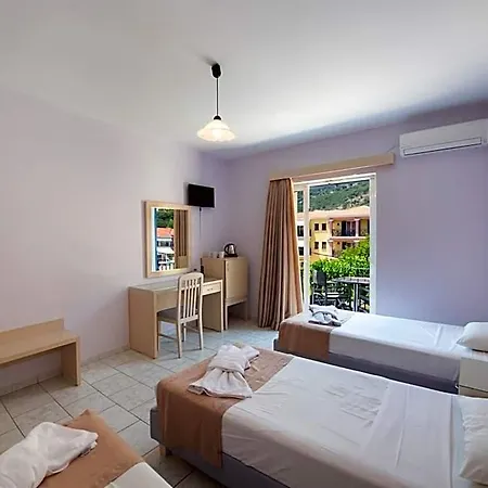 Hotel Surf 2*